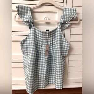 Cute checker top with scallop cap sleeves